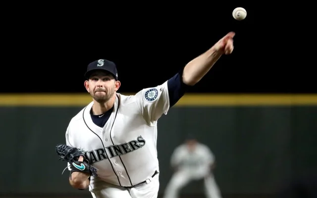 Buy American star pitcher James Paxton in the trade with the mariners