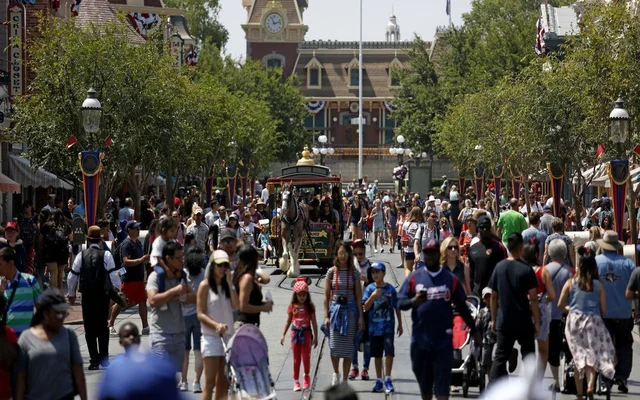 Disneyland freeze the tower was probably the source of all 22 cases of foreigners, official says