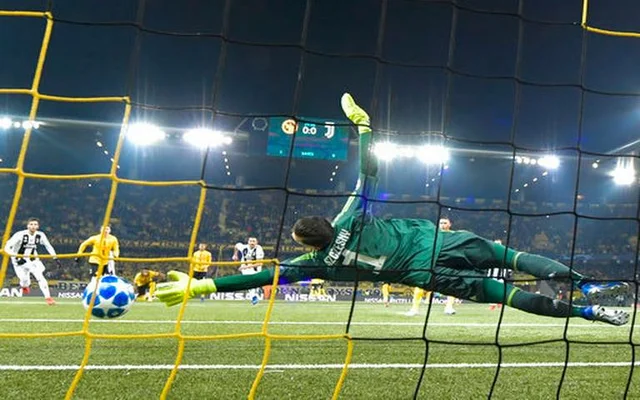 Juventus lose to young boys, win group after loss