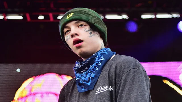Lil Xan and a friend are waiting for the first baby