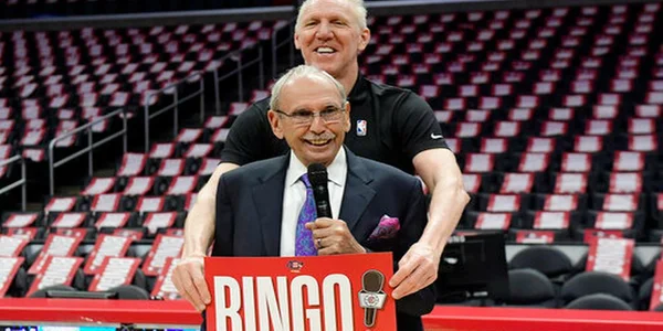 Clippers honor broadcaster Ralph Lawler за 40-летнюю карьеру